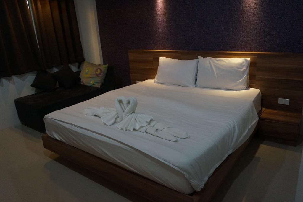 Hotel The Rhea à Udon Thani Extérieur photo